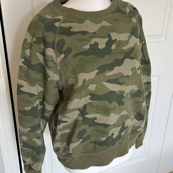 Old Navy Camouflage Top - Picture 2 of 3